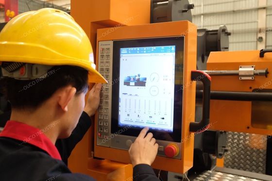 450 Ton SGS Stretch Screw Barrel Injection Molding Machine Melting Time Less