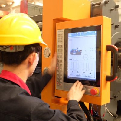 OUCO 650T Hydraulic Servo Waterproof And Dust Proof Large-Capacity Plastic Storage Box Injection Molding Machine